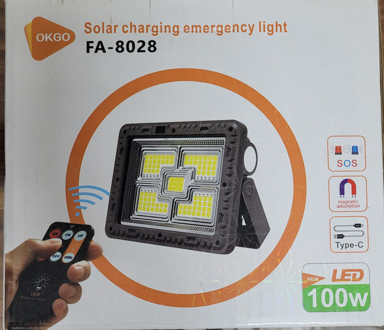 پروژکتور خورشیدی 100وات مدل FA-8028