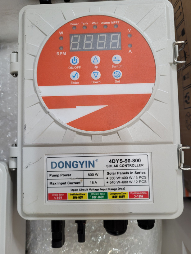 پمپ خورشیدی شناور DONGYIN 800 وات | هد 80 متر